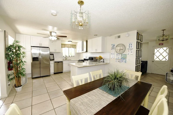 Image of Blue Skies of Mira Mesa Ave, Oceanside (6)