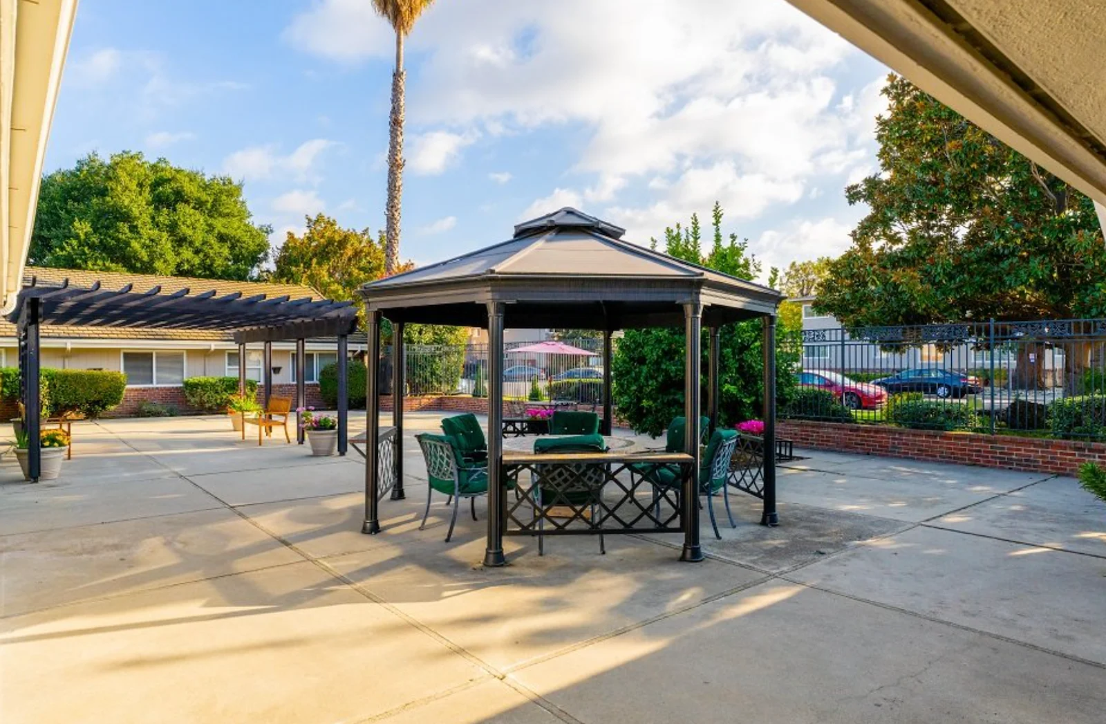 Image of Silver Oaks Memory Care (3)