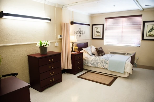 Image of Lady Of The Oaks Retirement Manor (4)