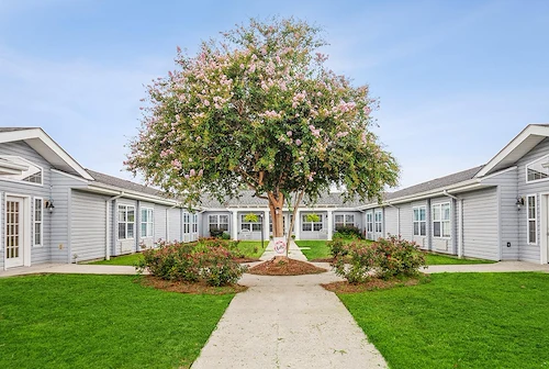 Image of Trustwell Living at Terrebonne Place (2)