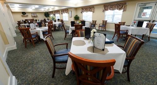 Columbia senior living dining room