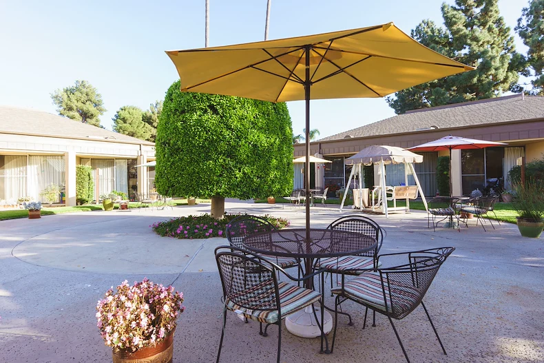 Image of Country Manor La Mesa Healthcare Center (4)