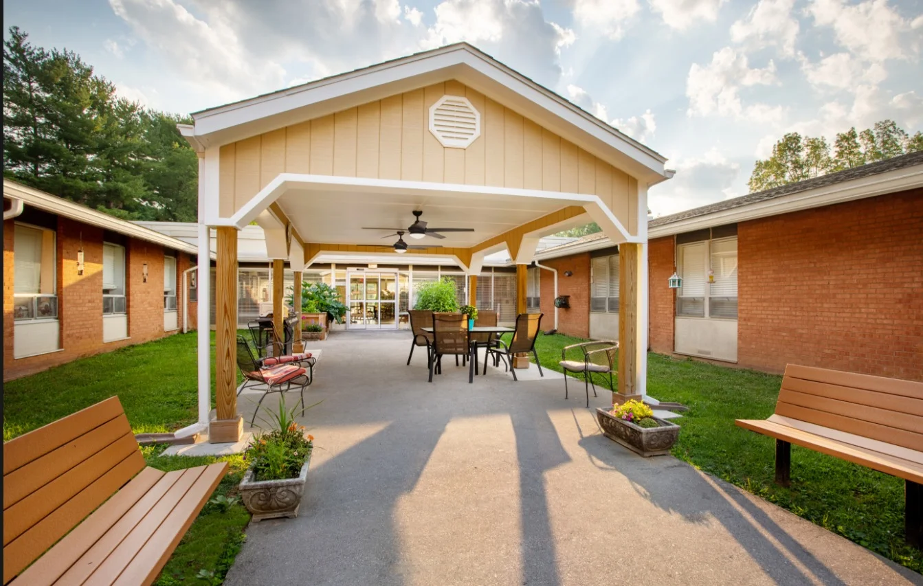 Image of South Roanoke Nursing And Rehabilitation (4)