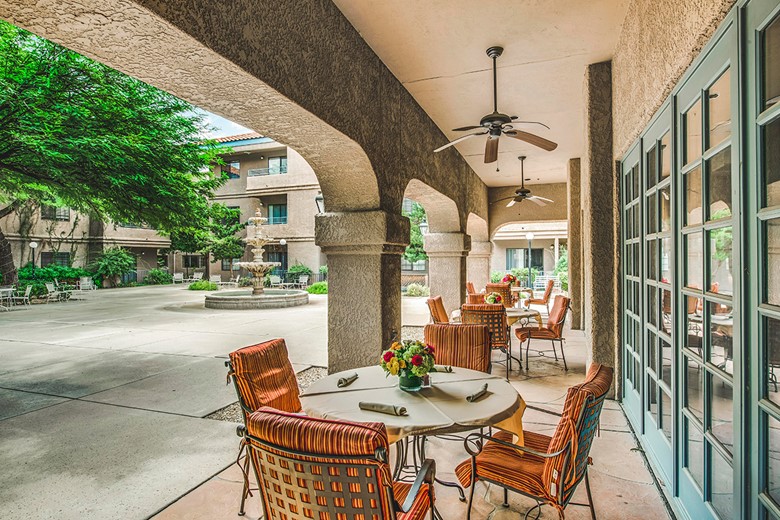 Image of Town Center & Casitas Living at The Fountains at La Cholla (10)