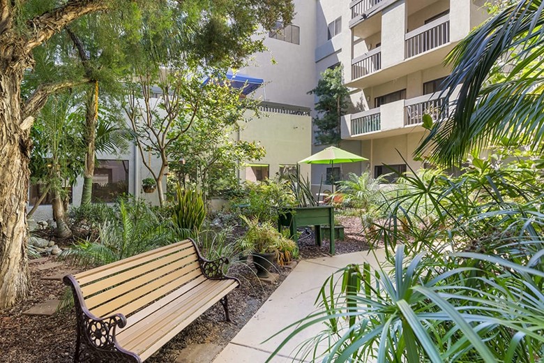 Image of Brookdale Uptown Whittier (10)