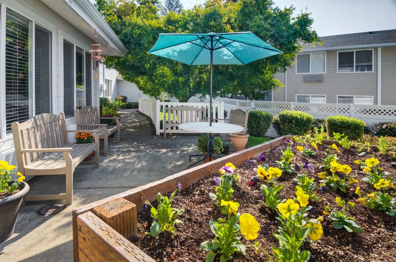 Image of Edgewood Point Senior Living (10)