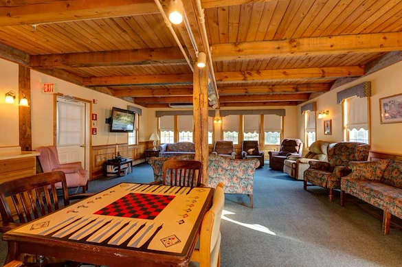 Image of Pine Rock Manor (5)