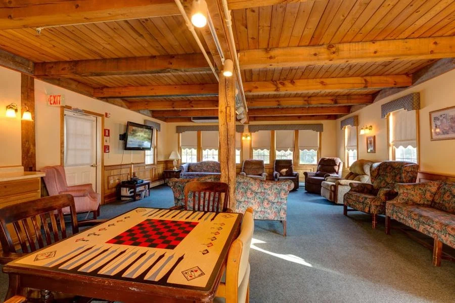Image of Pine Rock Manor (5)