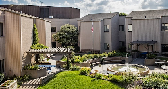 Image of Newport House (4)