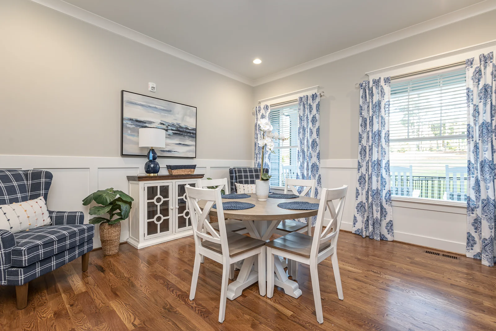 Image of Avendelle on Tryon (2)