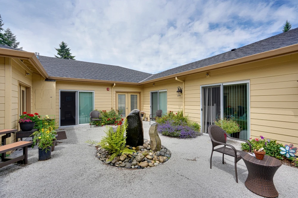 Image of RN Villa Senior Care Community (2)