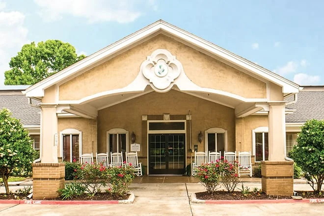 Image of Brookdale Lake Charles (1)