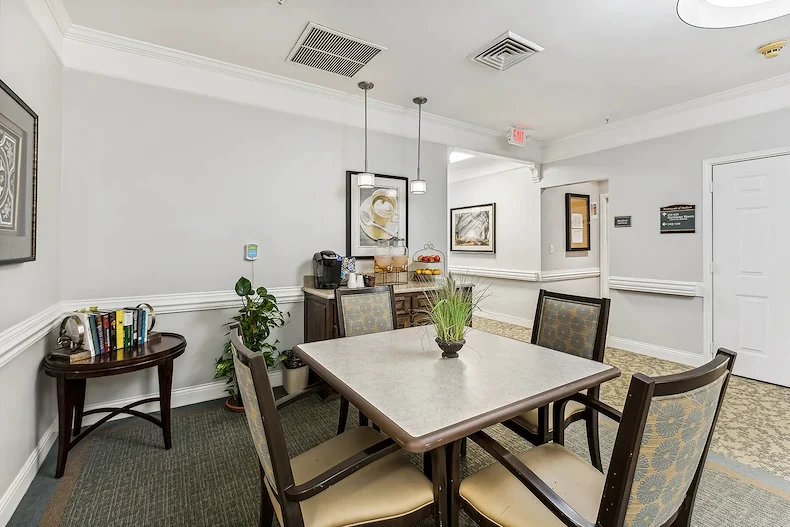 Image of The Neighborhood at Madison (4)