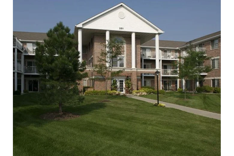 Image of Parkway Landings Seniors Apartments (1)