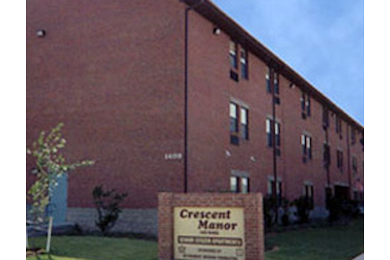 Image of Crescent Manor (1)