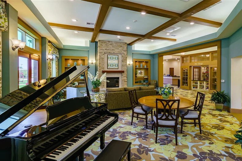 Image of Carrara (6)