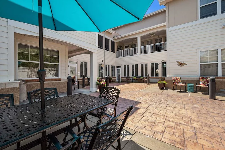 Image of EverTrue Meramec Bluffs Care Center (2)