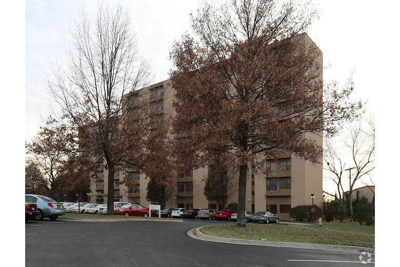 Image of Olathe Towers and College Way Village (1)