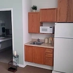 Avamere at Moses Lake senior living community offering independent living, assisted living, and respite care in Moses Lake, WA, apartment with a kitchenette