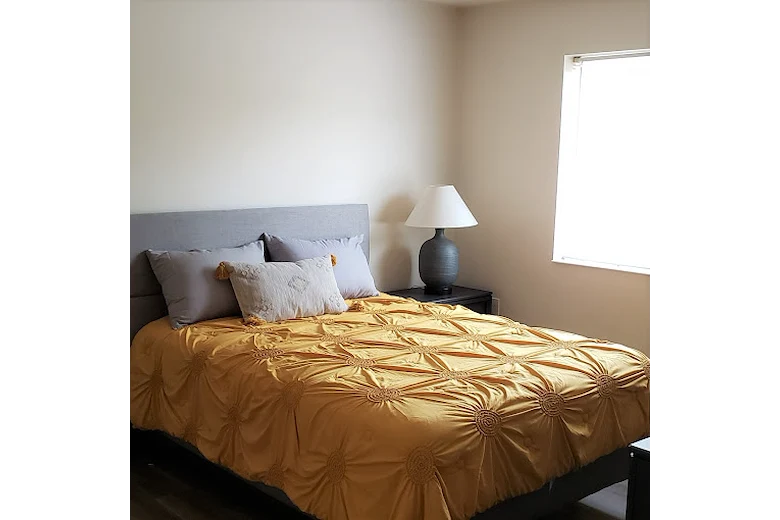Sugar Creek Apartments independent senior living in Waukee, Iowa apartment bedroom
