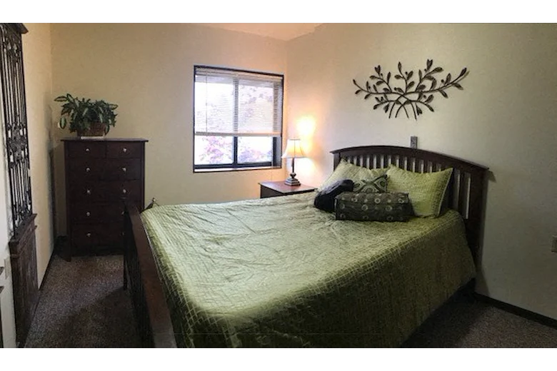 Image of Mueller Manor Apartments (8)
