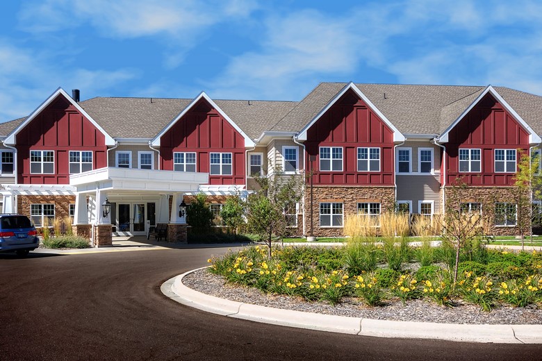 Image of Saint Therese at Oxbow Lake Senior Living (1)