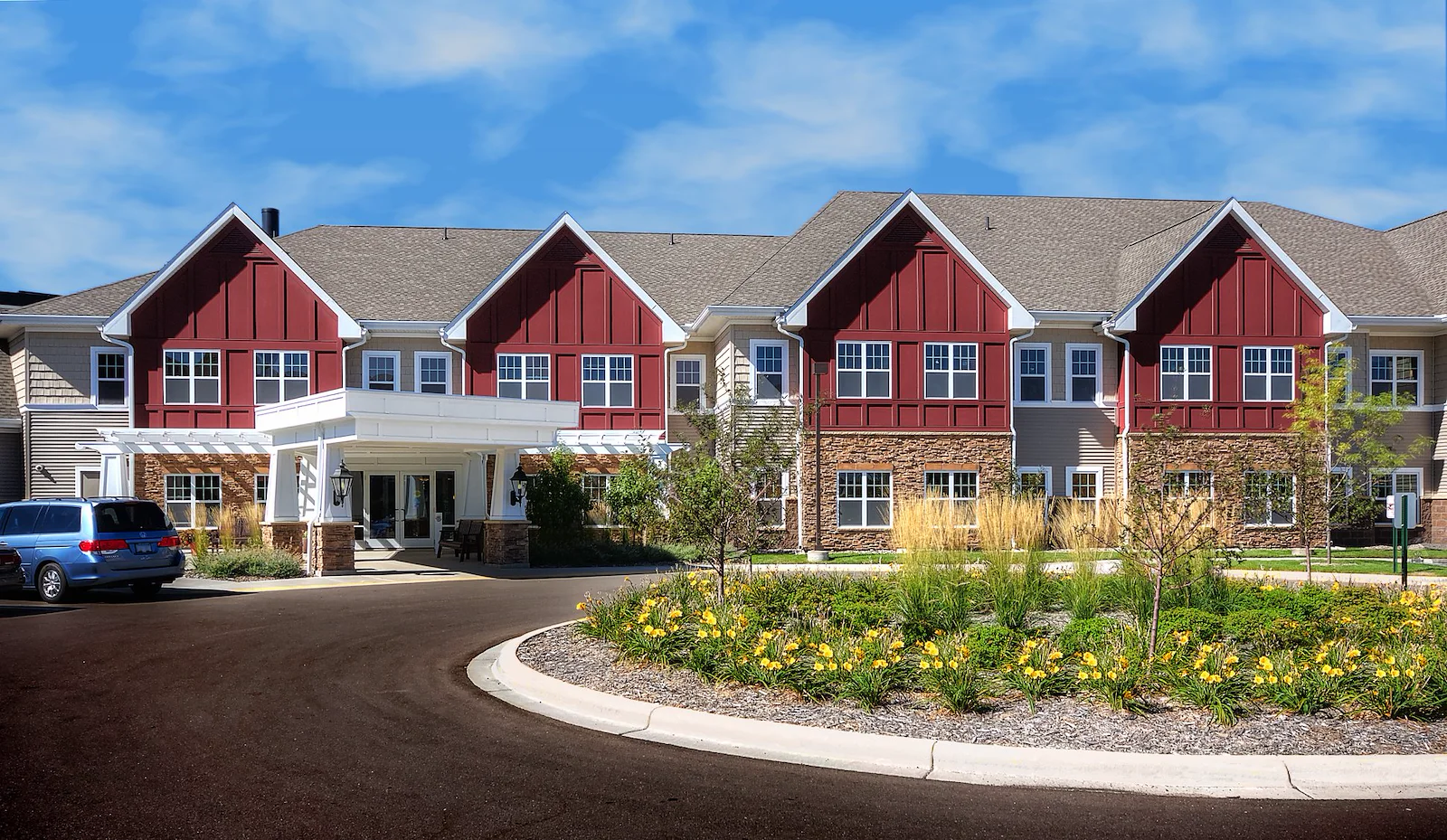 Image of Saint Therese at Oxbow Lake Senior Living (1)