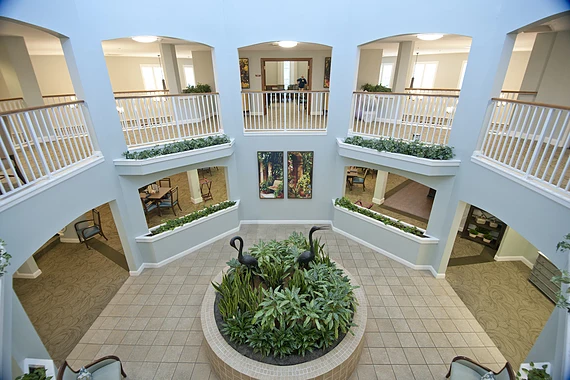 Allegro Fleming Island, senior living community offering independent living, assisted living, memory care, and respite care in Fleming Island, FL, lobby