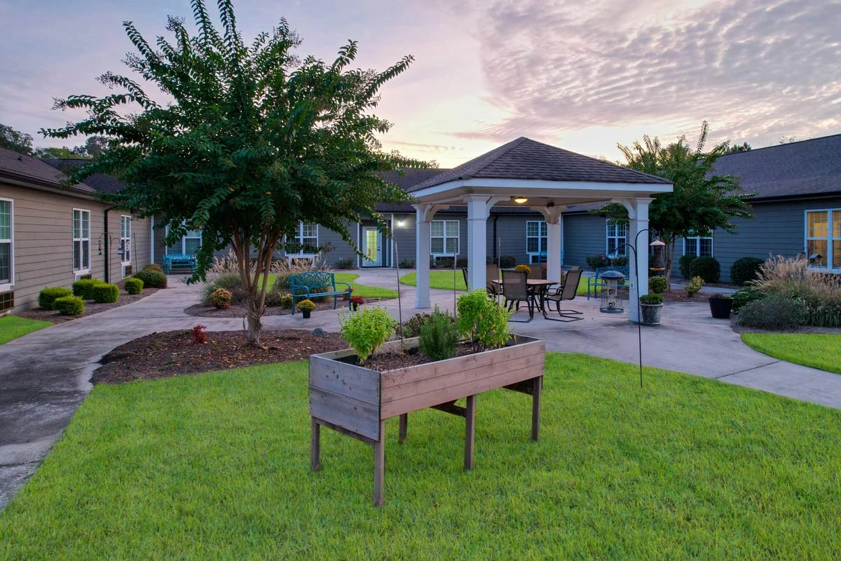 Outdoor lounge space at Orchard Ridge Residencies 