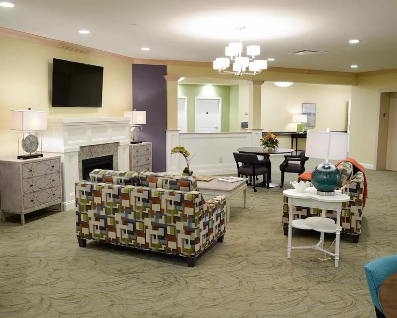 Image of Tallmadge Danbury (7)