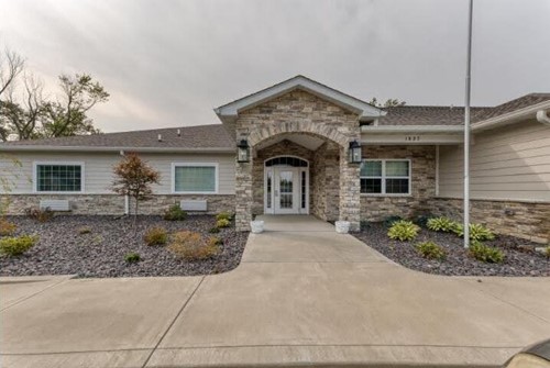 Image of High Point Residence Carlinville (1)