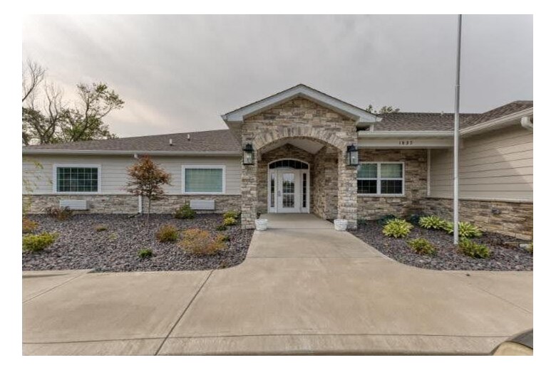 Image of High Point Residence Carlinville (1)
