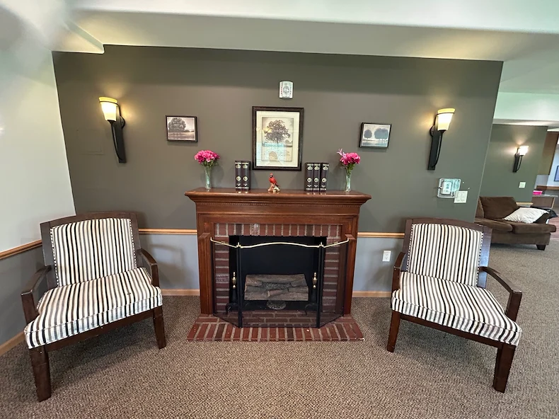 Image of Dimensions Living Pewaukee East (4)