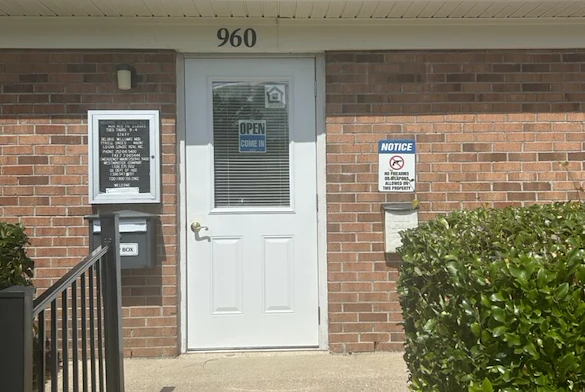 Image of Elmhurst Apartments (2)