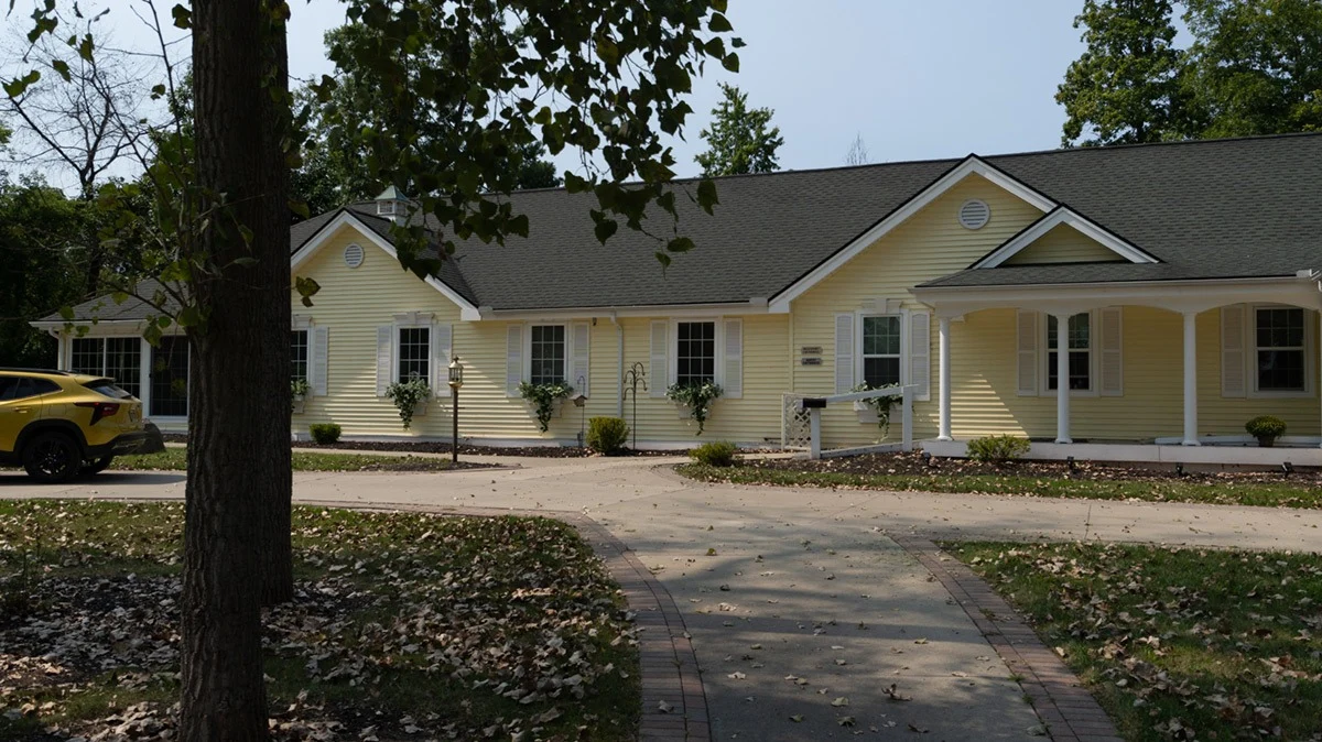 Image of OakBrook Senior Living at South Lyon (1)