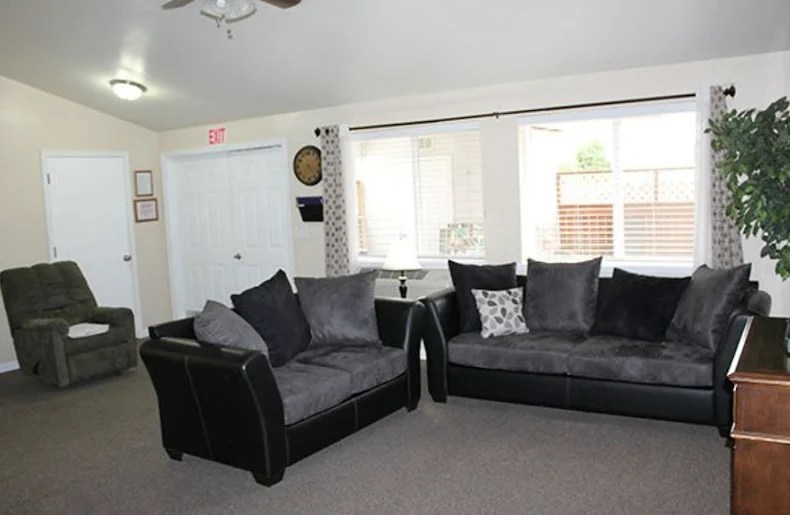 Image of Ashley Manor - Manzanita II (4)