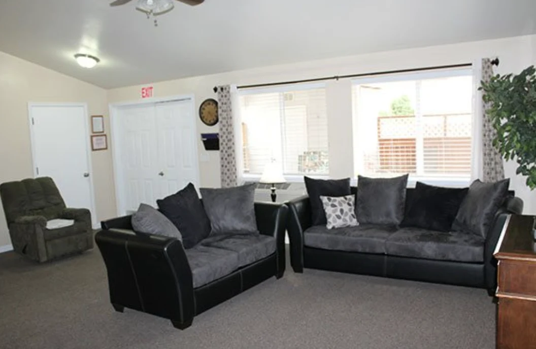 Image of Ashley Manor - Manzanita II (4)