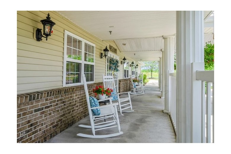 Image of LakeHouse Worthington Place (2)