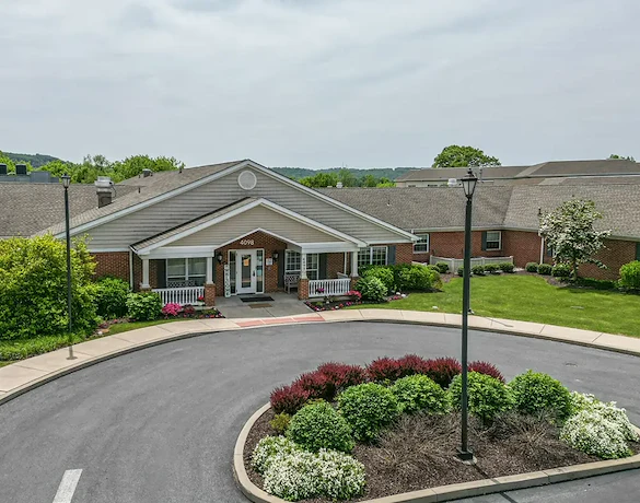 Image of Arden Courts at Old Orchard (2)