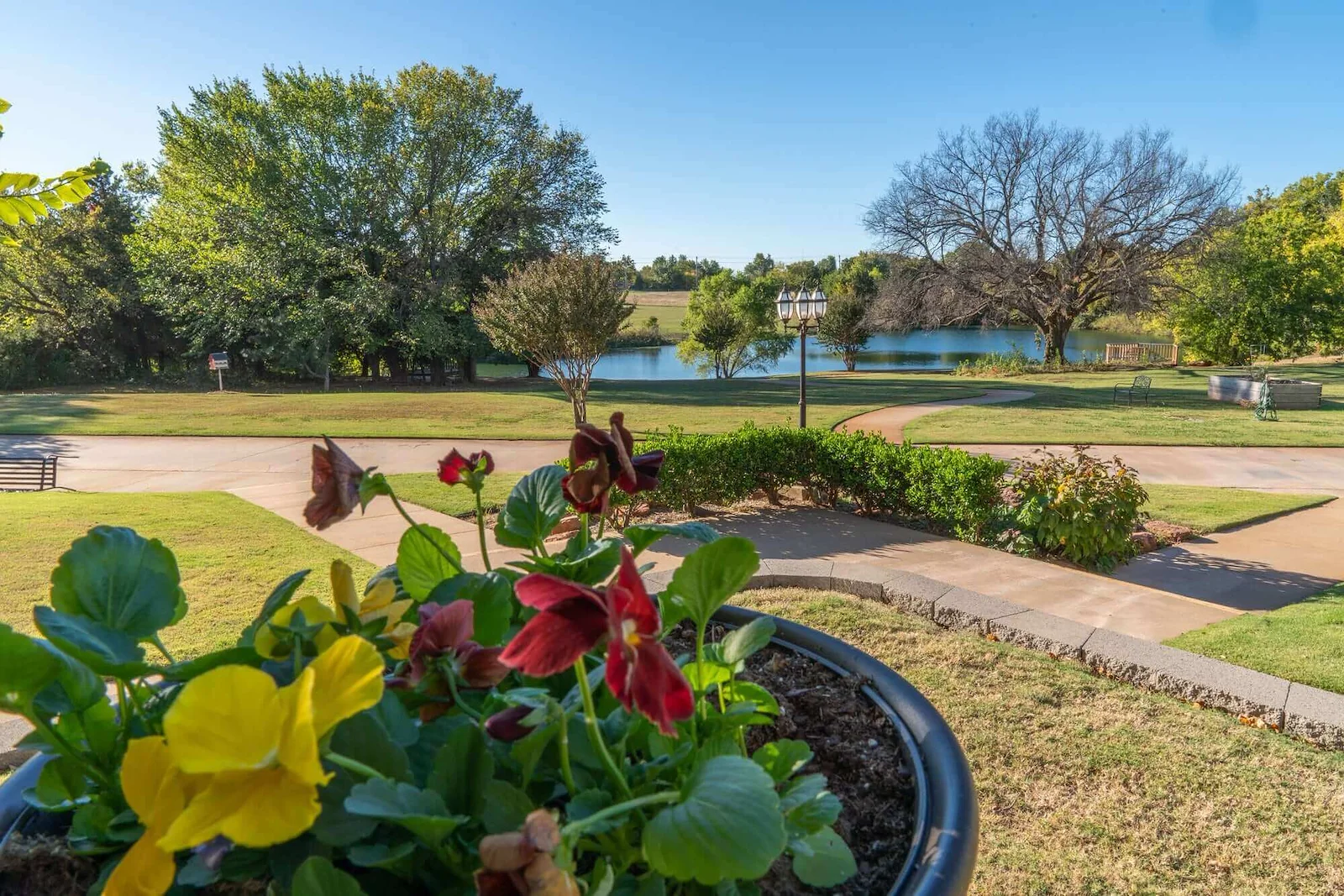 Image of Tealridge Assisted Retirement Community (3)