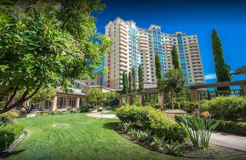 Image of Vi At La Jolla Village (1)