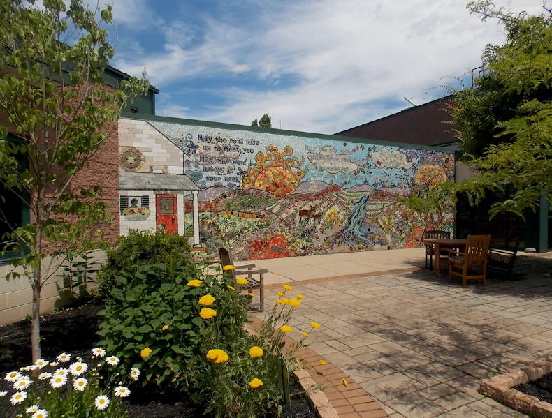 Image of Neshaminy Manor Home (2)