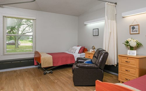 Image of Avantara Redfield (5)