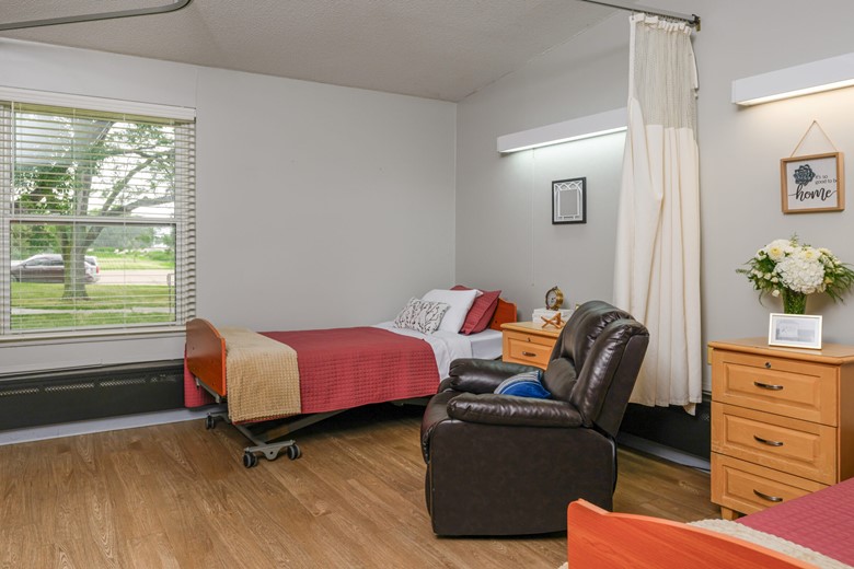 Image of Avantara Redfield (5)
