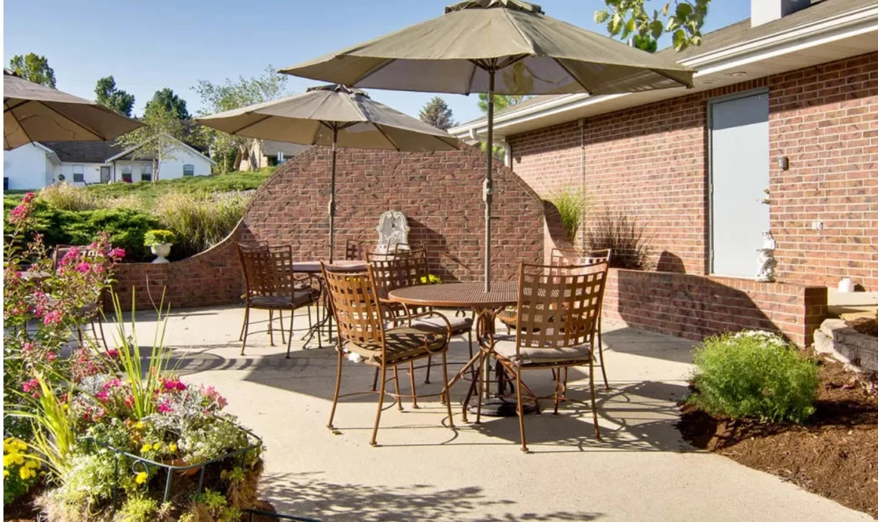 Image of Ravenwood Senior Living (3)