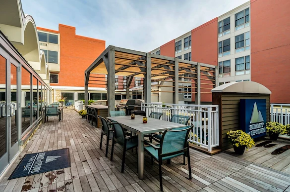 Image of Summit of Uptown (5)