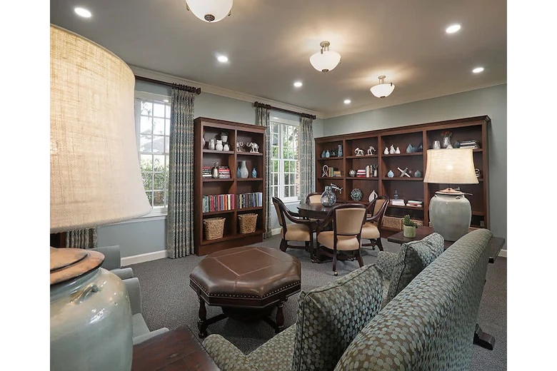 Image of Sister's Court Apartments (5)