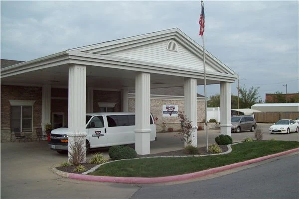 Image of Parkside Manor (1)