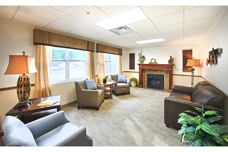 Image of Morristown Manor (4)