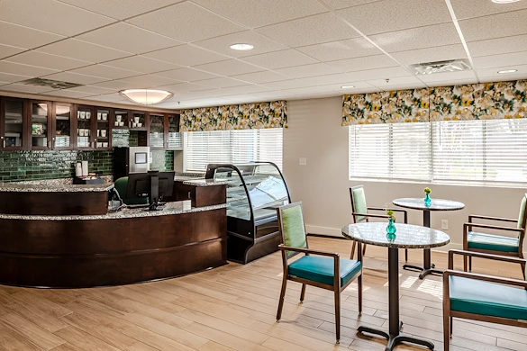 PruittHealth - Creekside Skilled Nursing & Rehabilitation Center Senior Care in  Augusta, Georgia dining area